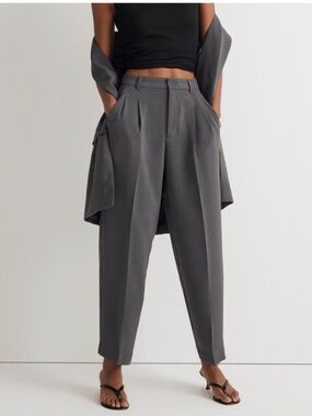 Madewell Tall Pleated Tapered-Leg Preppy Pants in Easygoing Crepe Size 8T